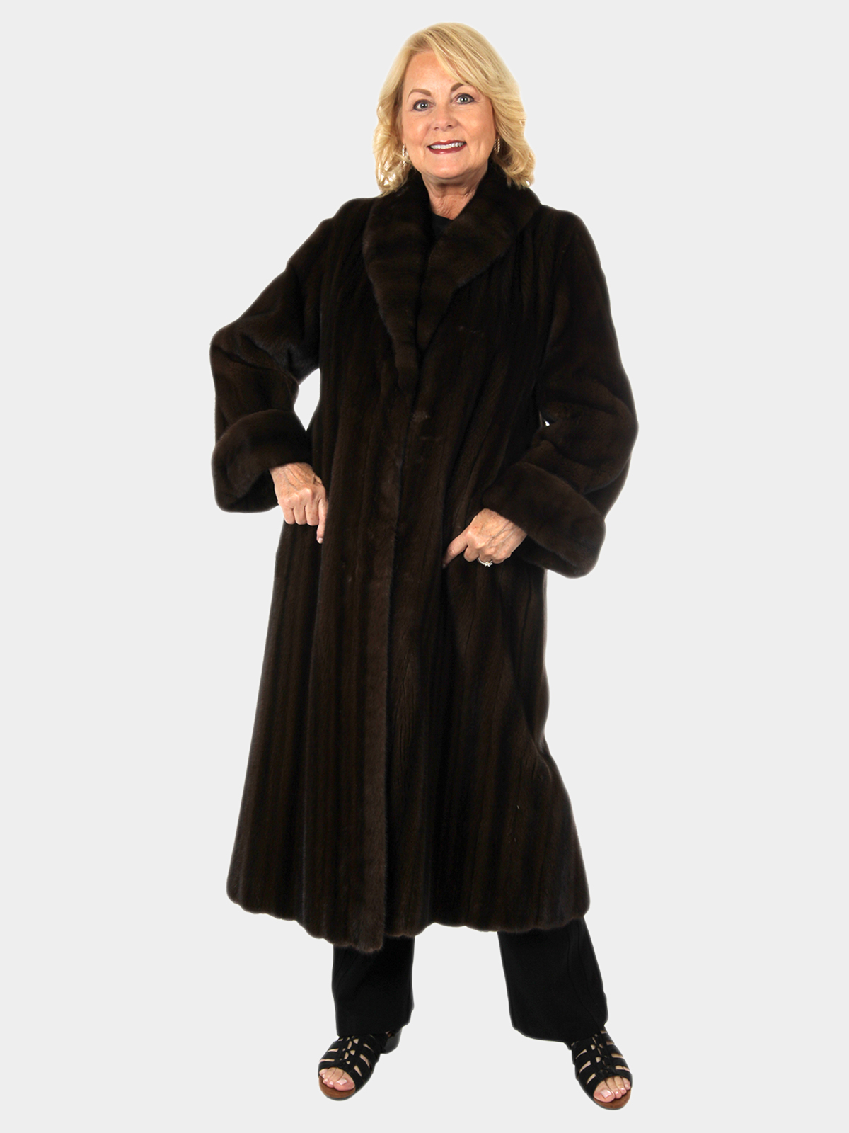 Mahogany Female Mink Fur Coat - Women's Fur Coat - Large | Estate Furs