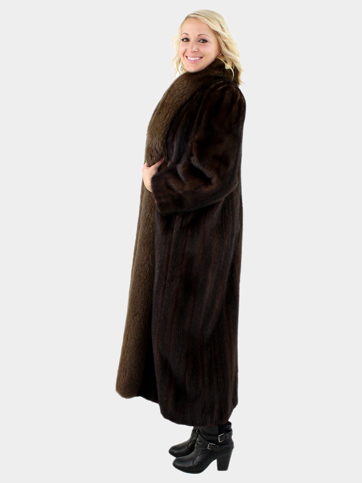 Womens Mahogany Mink Fur Coat Estate Furs