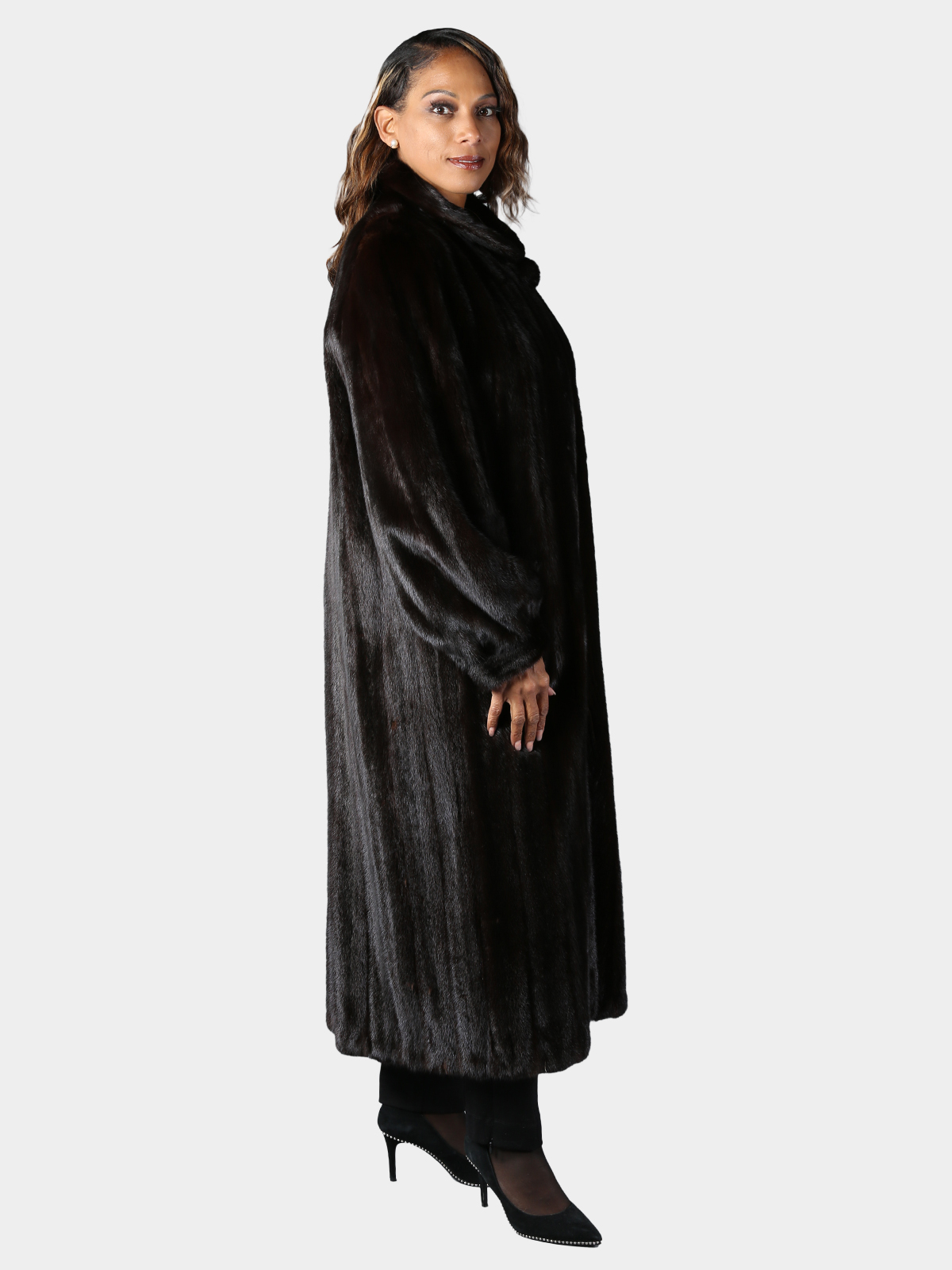 Deep Mahogany Female Mink Fur Coat - Estate Furs