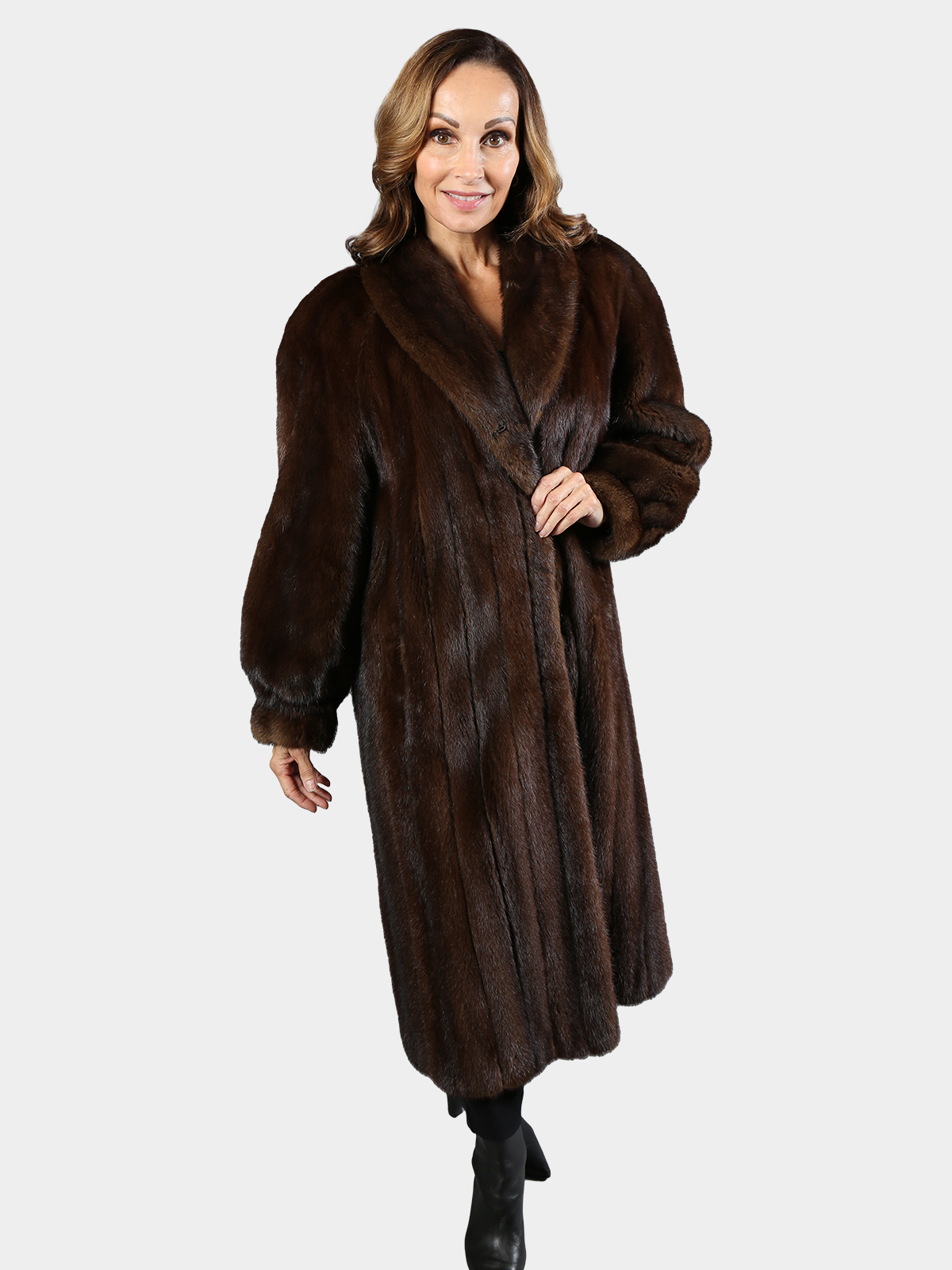 Women's Mahogany Mink Fur Coat (Large) - Estate Furs