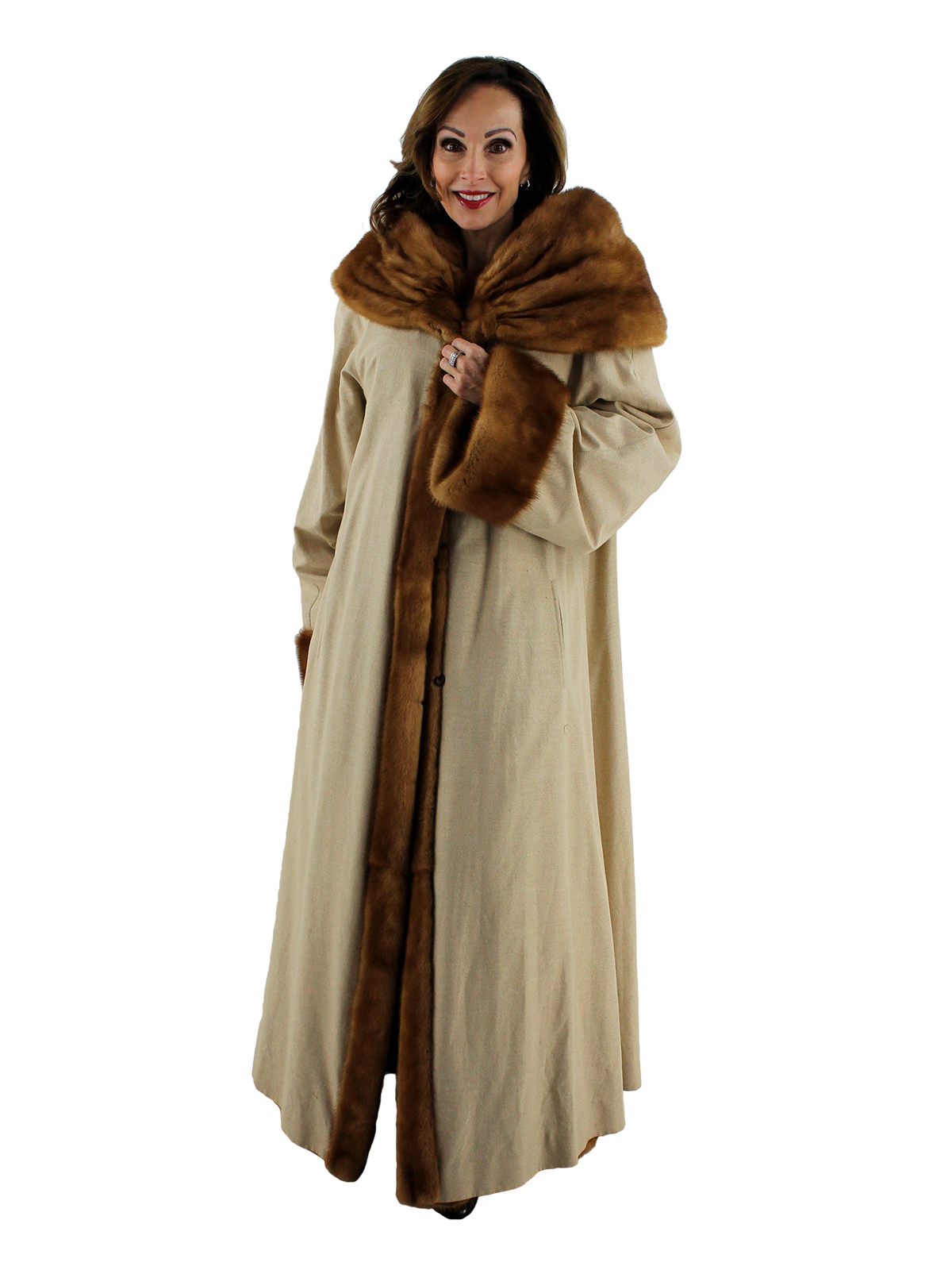 Whiskey Female Mink Fur Coat Womens Mink Coat Large Estate Furs 