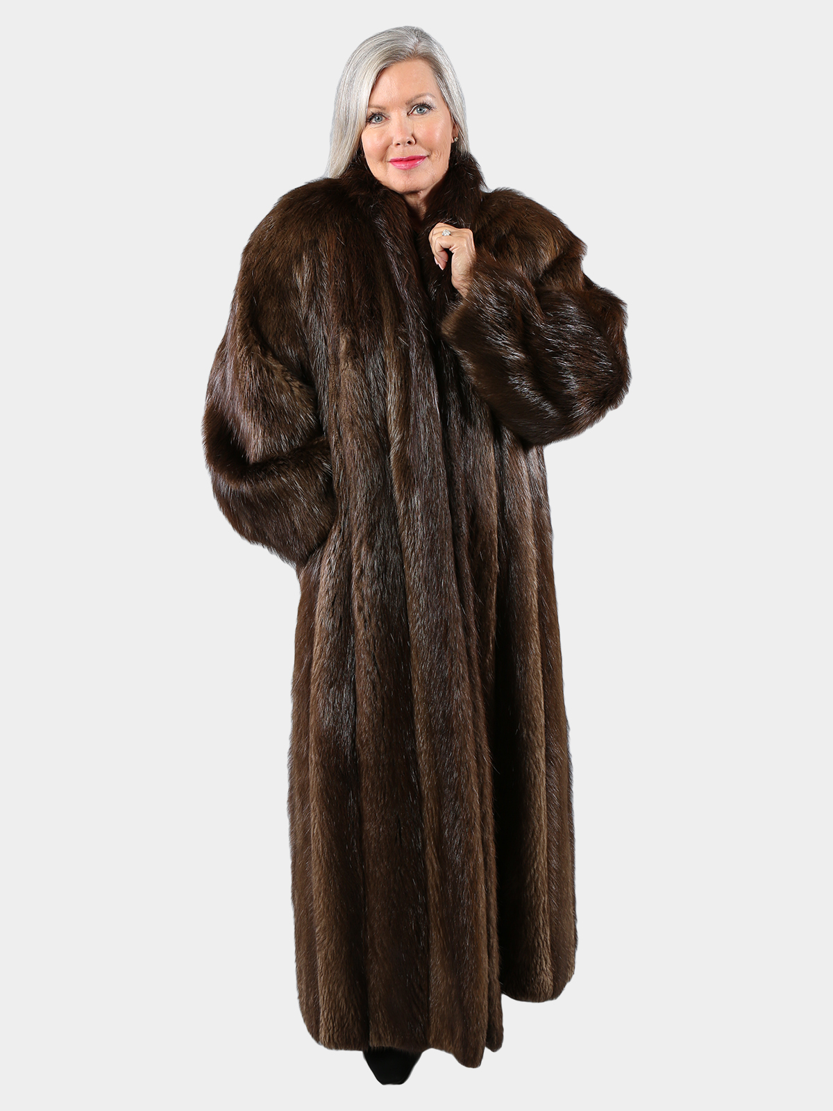 Medium Tone Long Hair Beaver Fur Coat (Women's XL) - Estate Furs