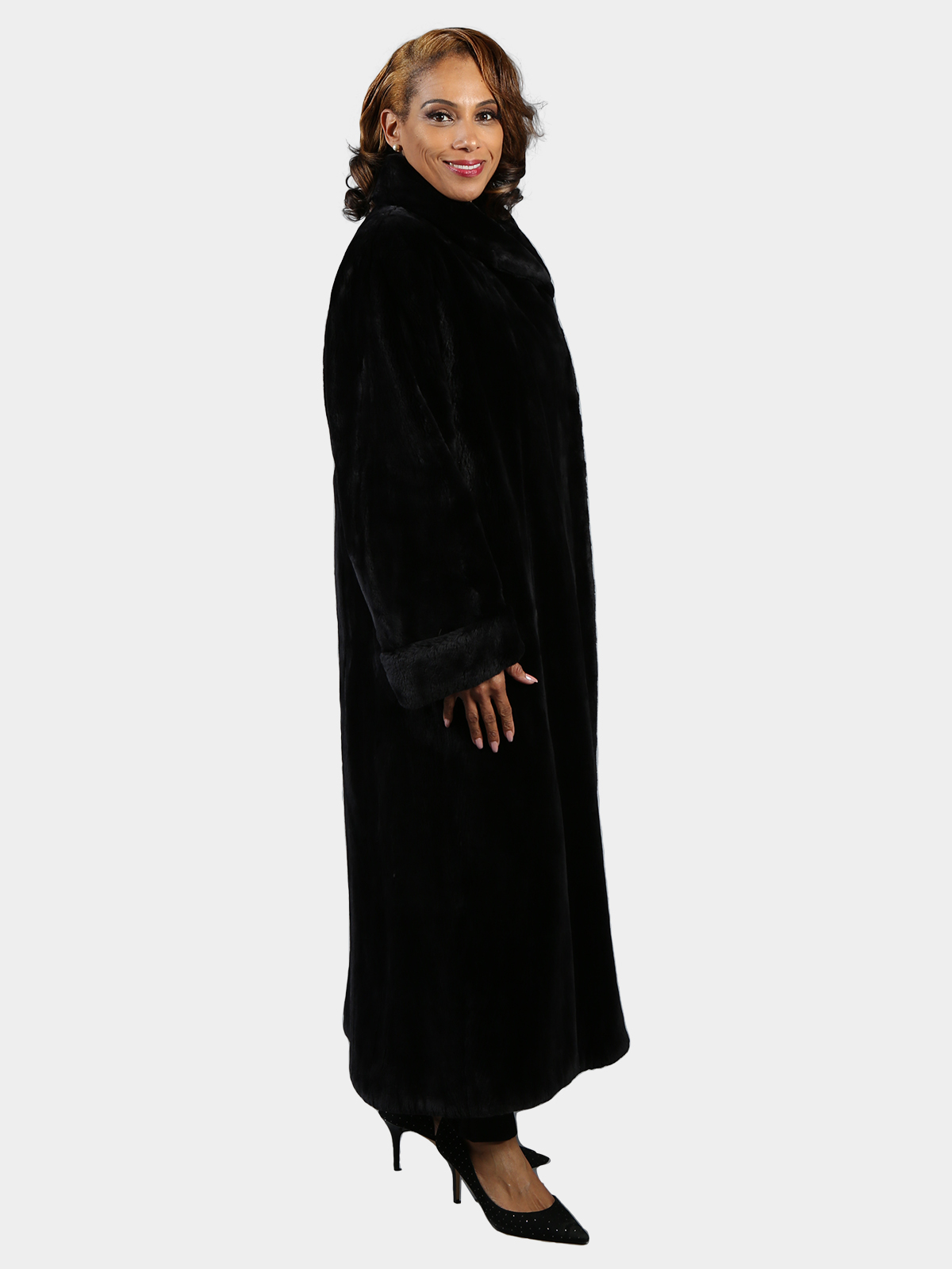 Woman's Black Sheared Beaver Fur Coat - Estate Furs