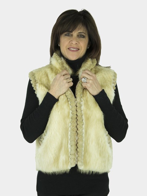 Musi Woman's Blond Long Hair Beaver Fur Vest