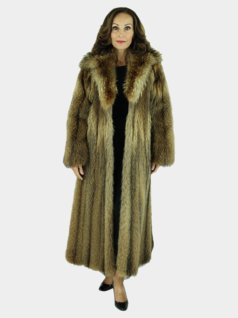 Woman's Natural Tanuki Fur Coat