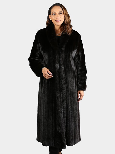 Woman's Ranch Female Mink Fur Coat