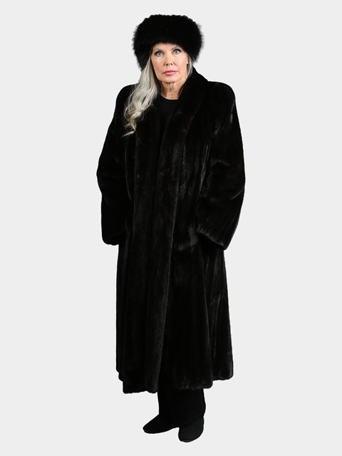 Woman's Ranch Female Mink Fur Coat with Black Fox Headband