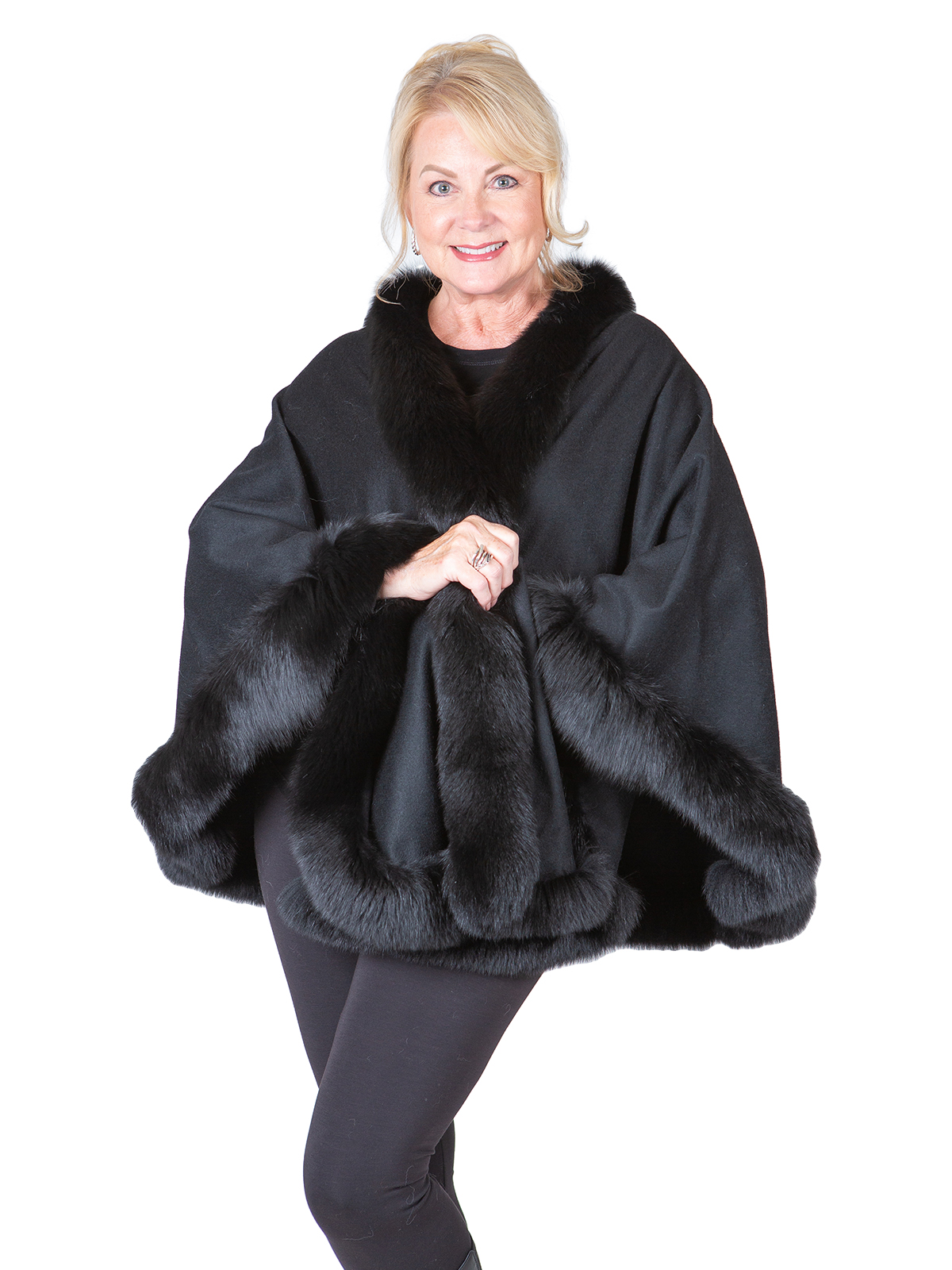 Cashmere cape Louis Vuitton Black size M International in Cashmere -  21444579