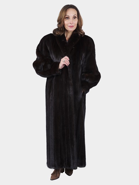 Woman's Ranch Female Mink Fur Coat