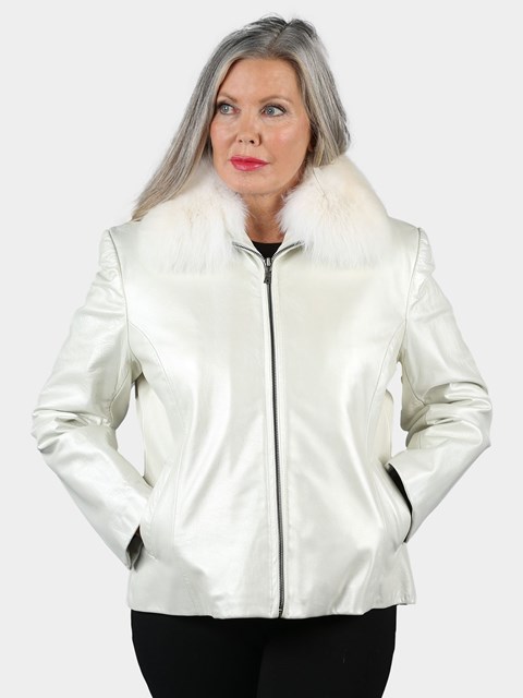 Woman's Pearl White Leather Jacket with Detachable Fox Fur Collar