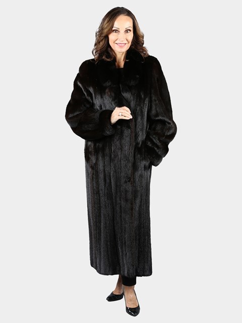 Woman's Natural Ranch Female Mink Fur Coat with Sable Collar