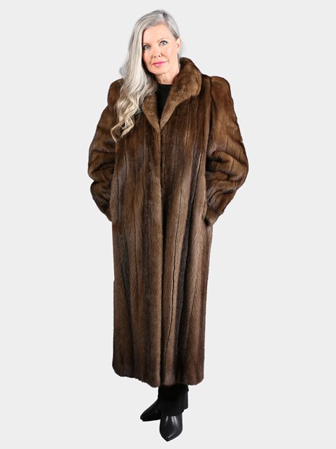 Woman's Natural Light Mahogany Mink Fur Coat