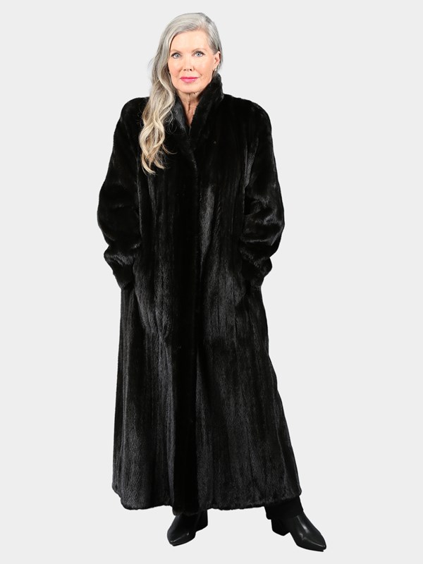 Woman's Natural Female Ranch Mink Fur Coat