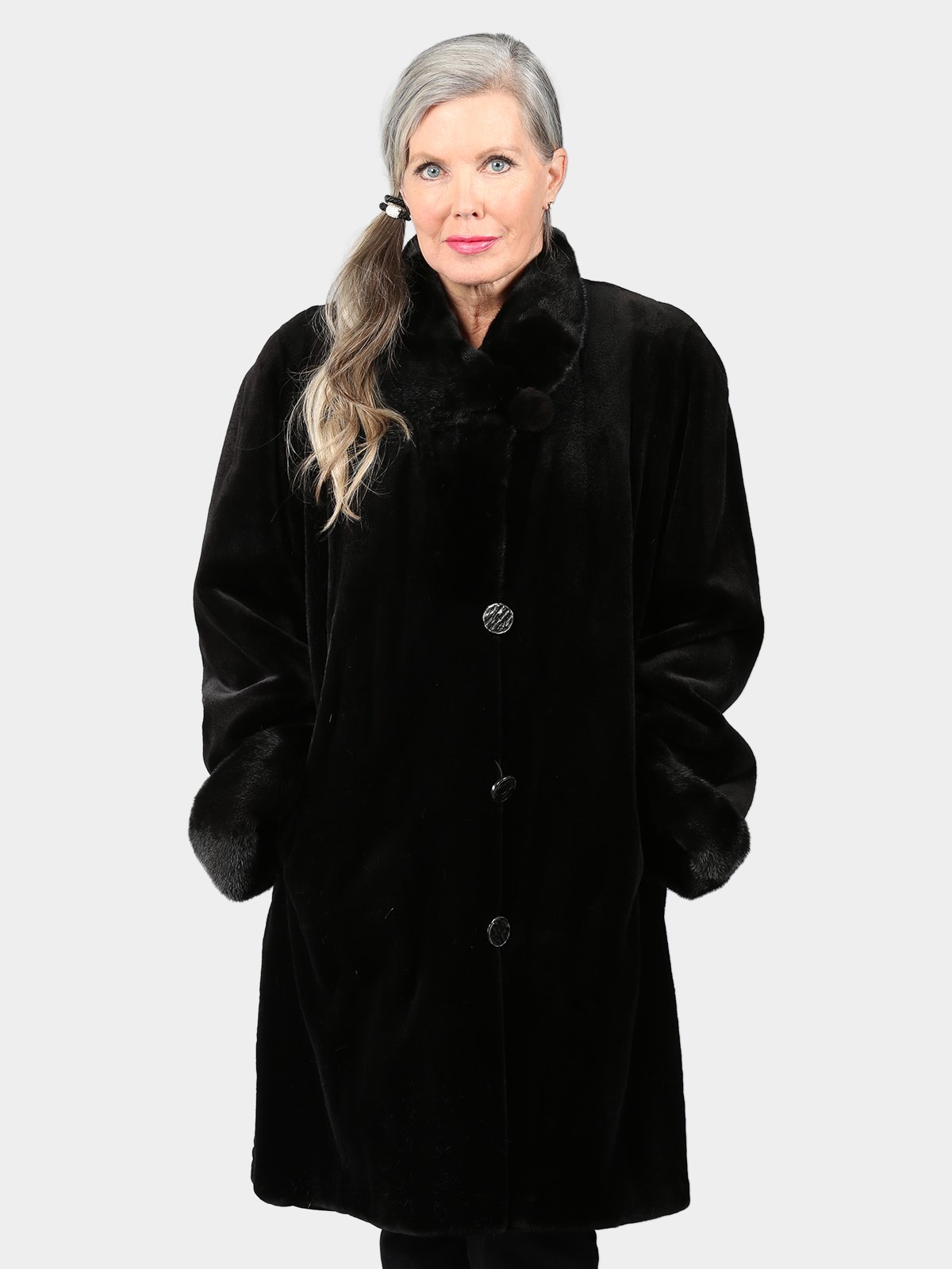 Woman's Dyed Black Sheared Mink Fur Stroller (Reversible)