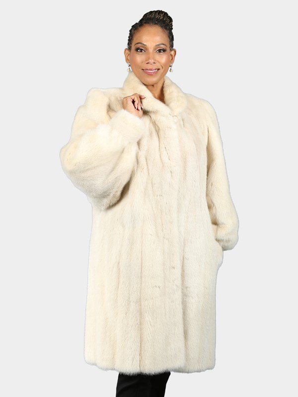 Woman's Natural Tourmaline Mink Fur 7/8 Coat