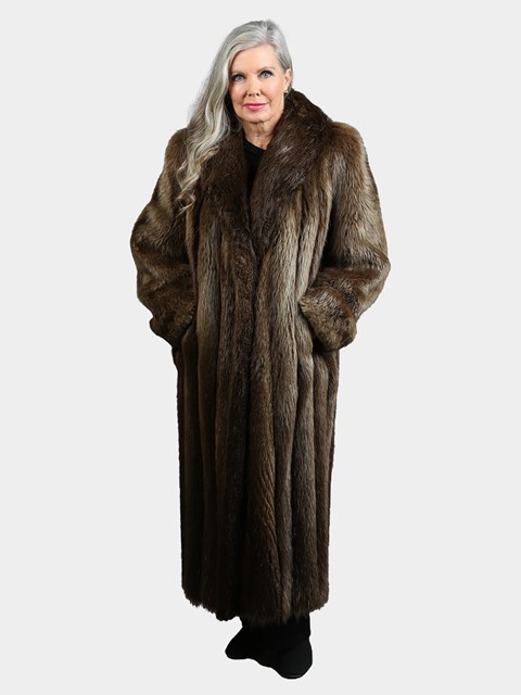 Woman's Natural Medium Tone Long Hair Beaver Coat