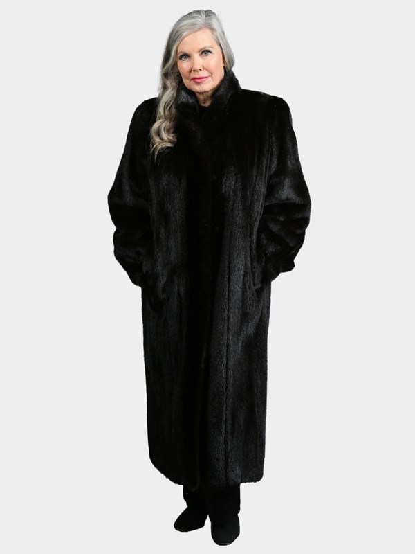 Woman's Natural Ranch Mink Fur Coat with 'Fur Up' Front