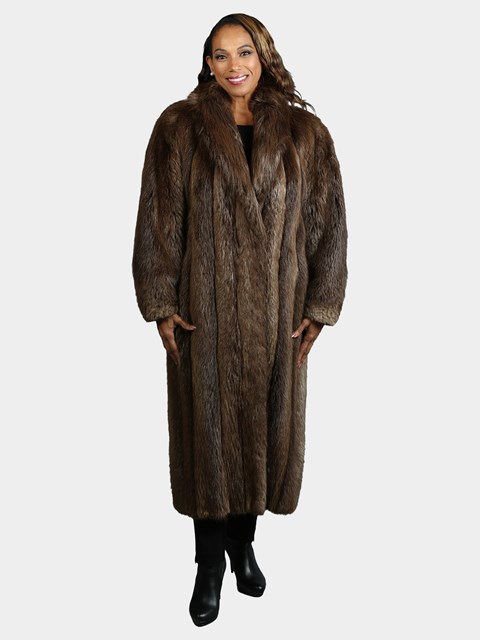 Woman's Natural Medium Tone Long Hair Beaver Fur Coat