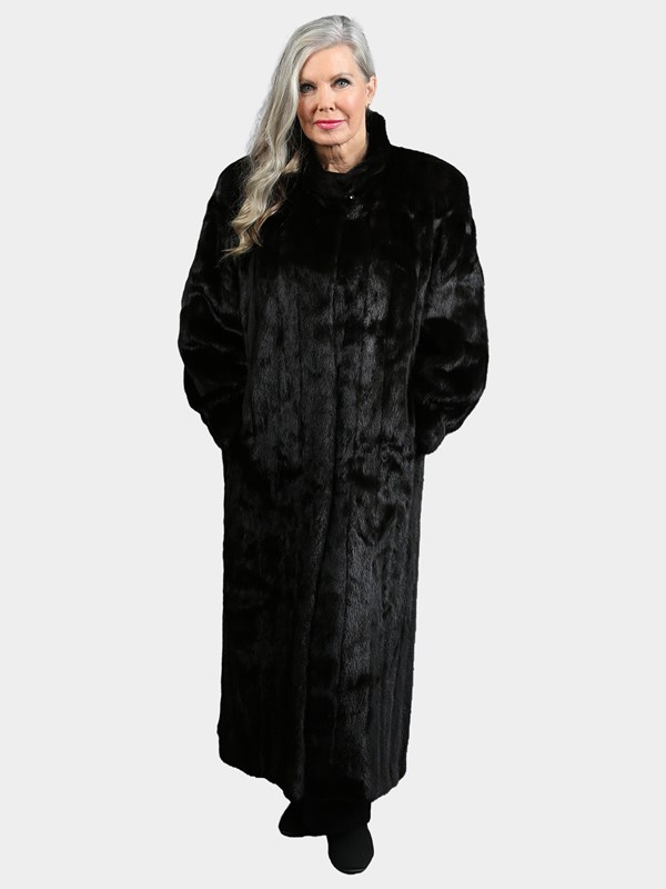 Woman's Natural Ranch Female Mink Fur Coat