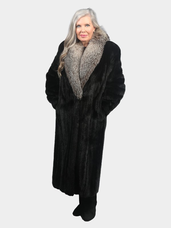 Woman's Natural Ranch Mink Fur Coat with Indigo Fox Collar