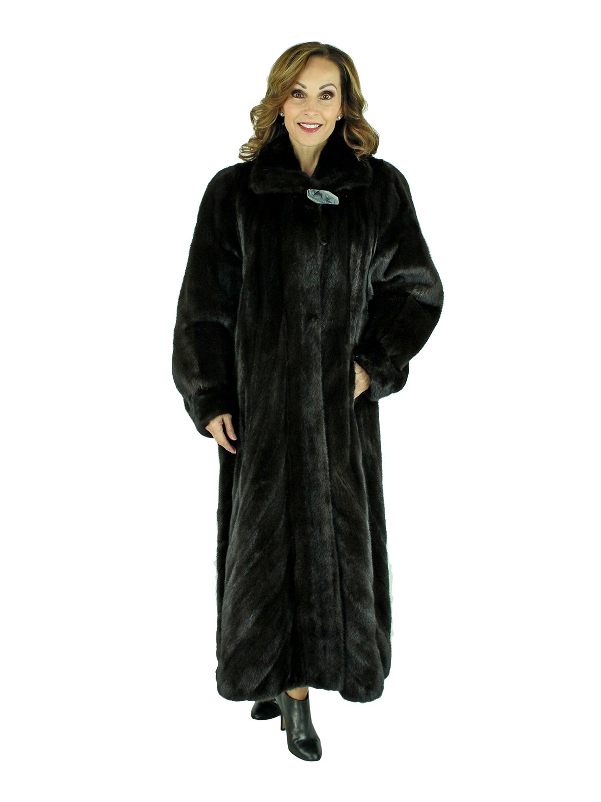 Ranch Female Mink Fur Coat with Directional Body - Women's Fur Coat ...