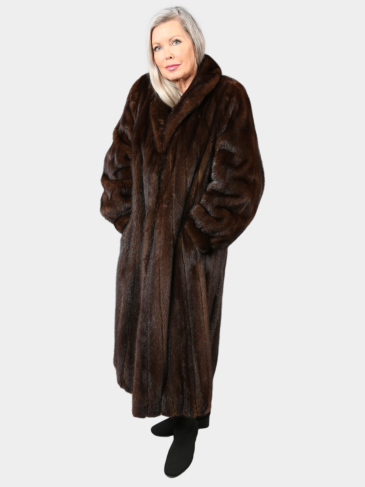 Women's Mahogany Mink Fur Coat - Estate Furs
